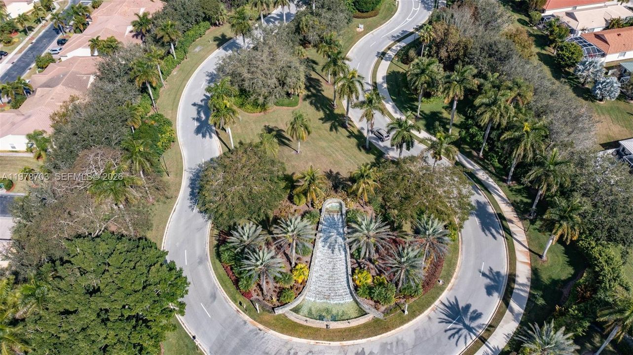 На продажу: $565,000 (3 спален, 2 ванн, 1984 Квадратных фут)