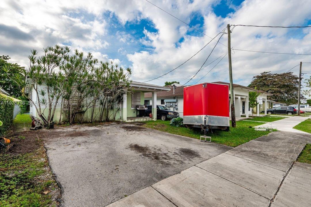 Activo con contrato: $308,000 (3 camas, 2 baños, 0 Pies cuadrados)