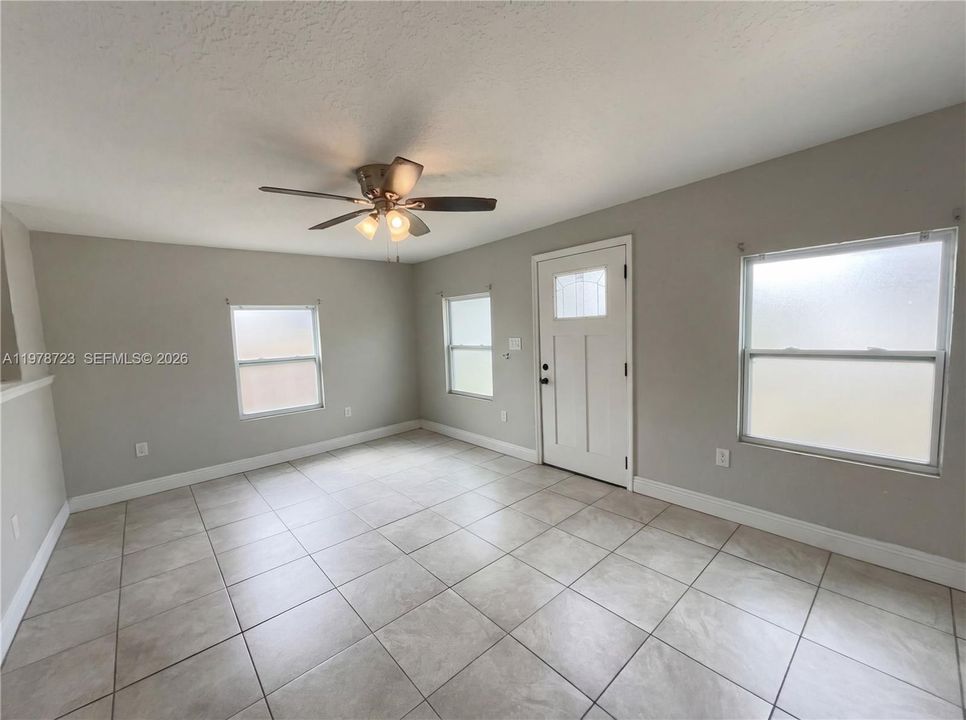 En Venta: $225,000 (3 camas, 2 baños, 0 Pies cuadrados)