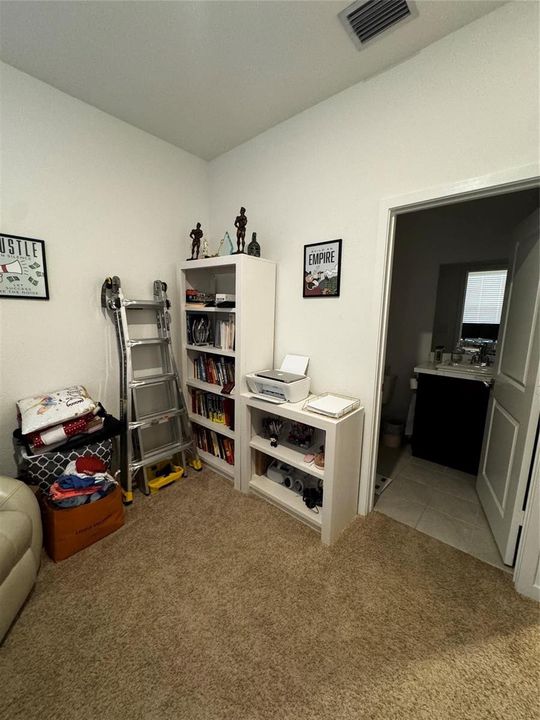 Photo 34