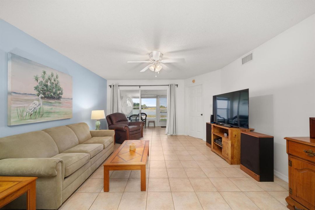 interior - living room 3