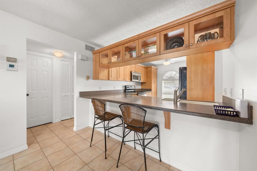 interior - kitchen 1