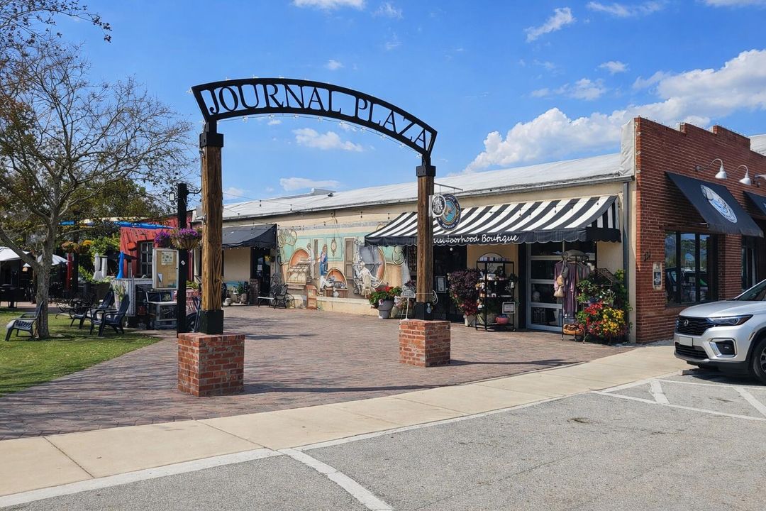 Journal Plaza
