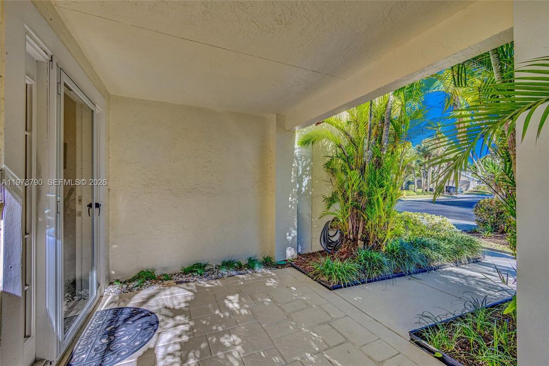 For Sale: $699,000 (3 beds, 2 baths, 2146 Square Feet)