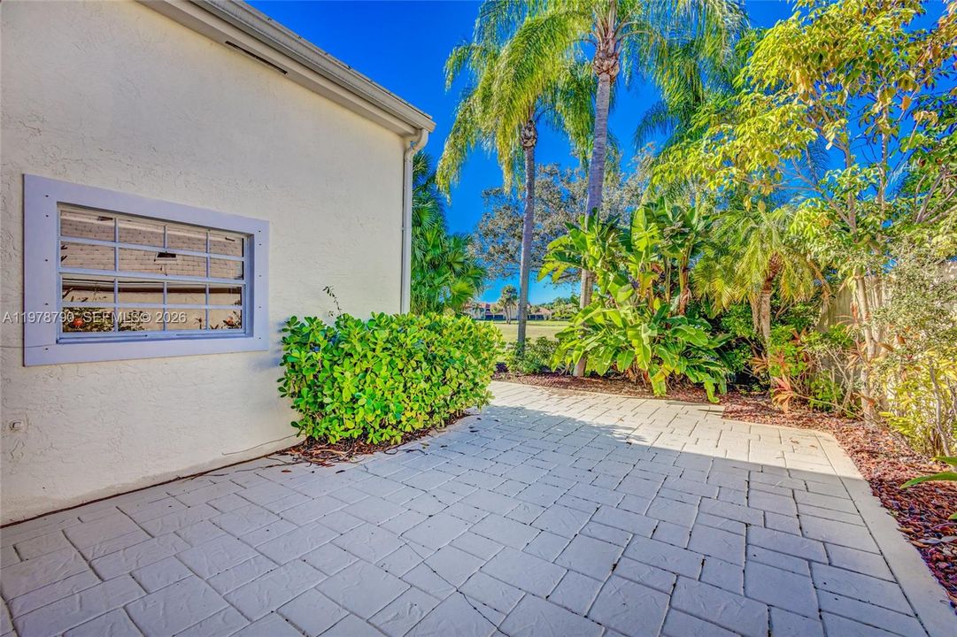 For Sale: $699,000 (3 beds, 2 baths, 2146 Square Feet)