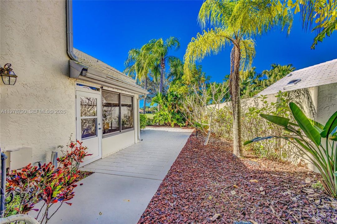 For Sale: $699,000 (3 beds, 2 baths, 2146 Square Feet)