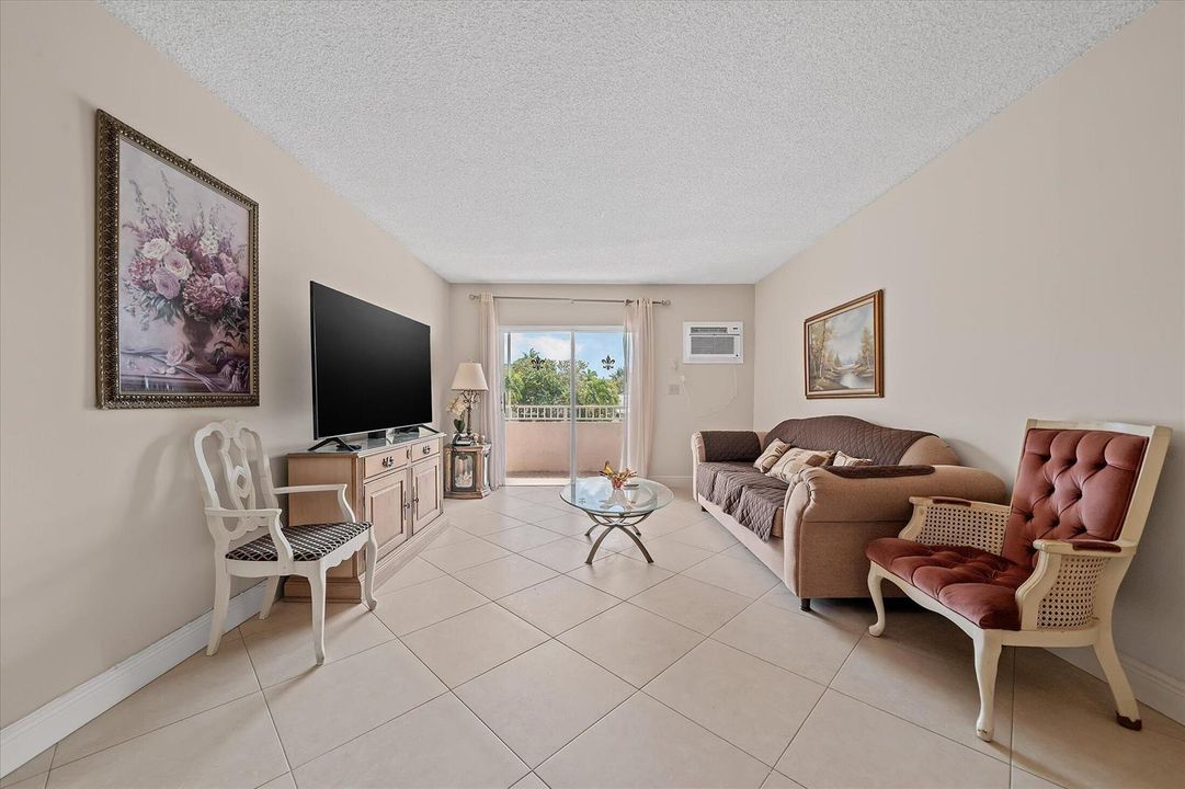 03-3201 NE 14th St #209, Pompano Beach-2