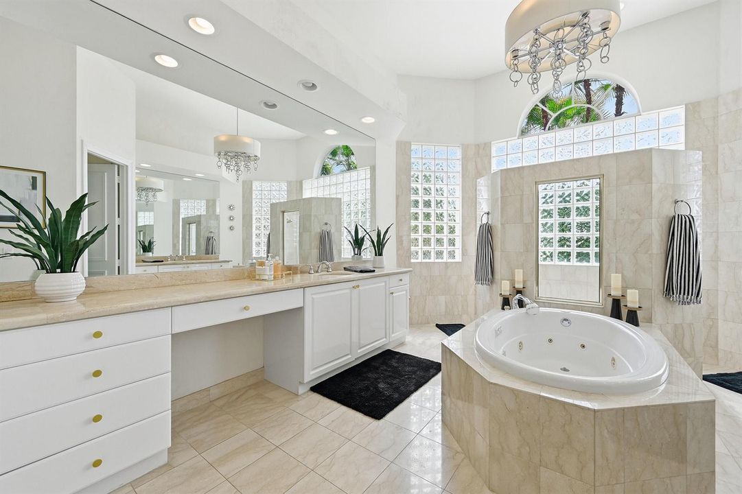 Jacuzzi Tub and Dual Sinks