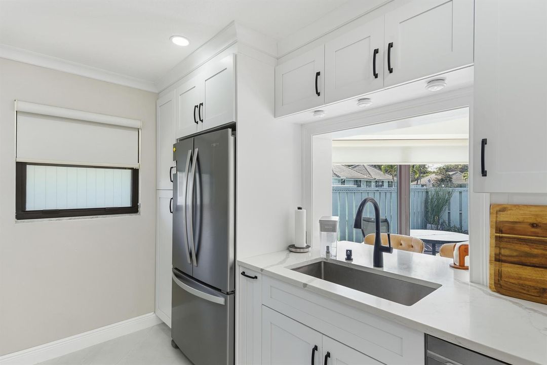 1127 E Seminole Ave_#15C_Marina Brier_21