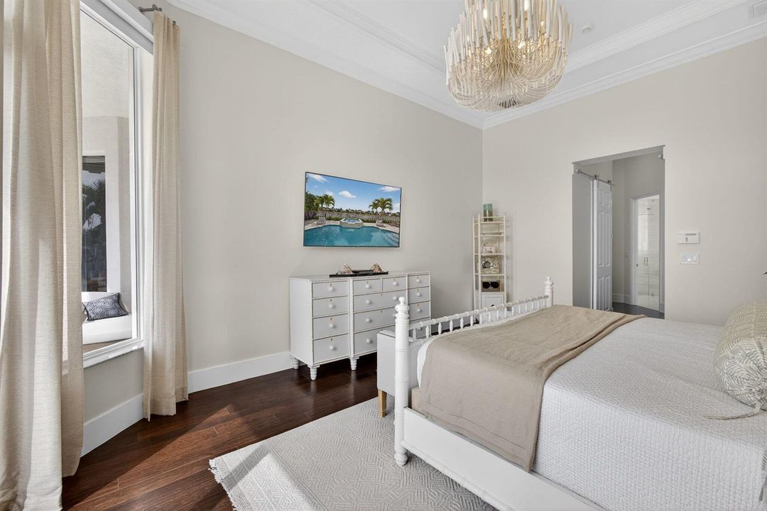 Primary suite