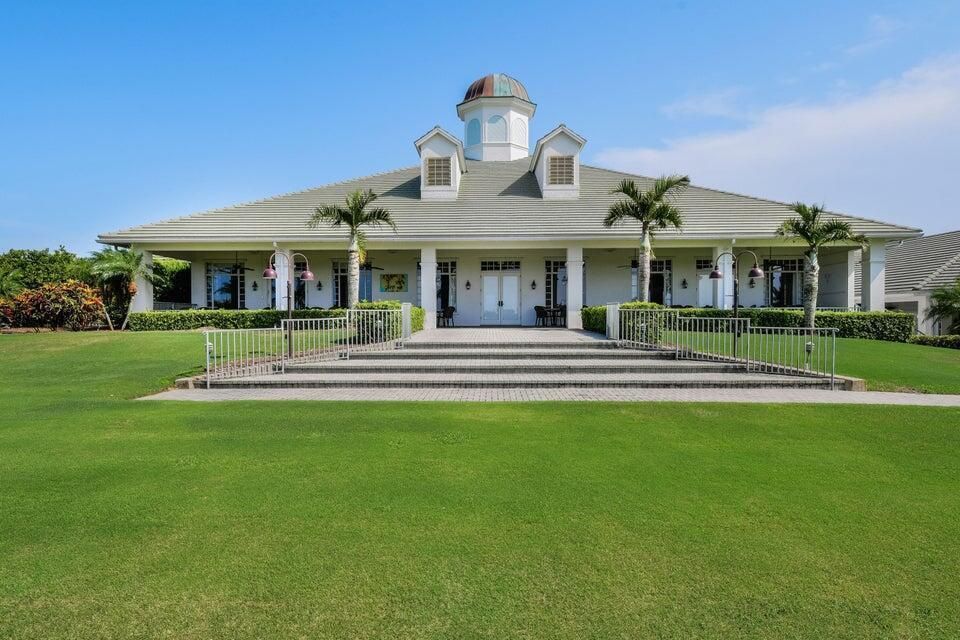 Clubhouse Lost Lakes