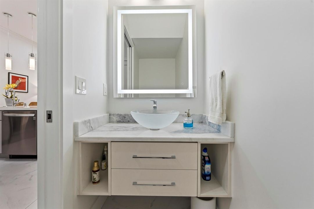 Half bath ground floor