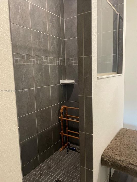For Rent: $2,785 (3 beds, 2 baths, 1633 Square Feet)