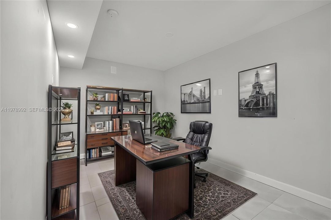Large Den/office or 3rd Bedroom