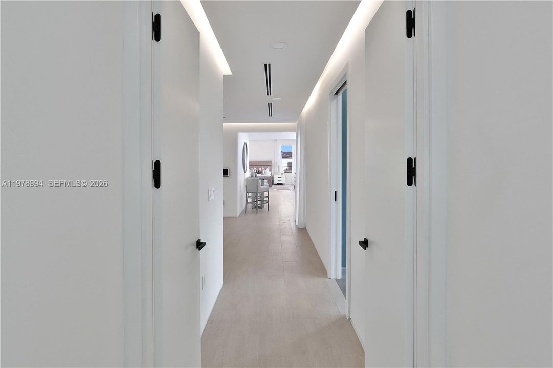 Недавно арендовано: $40,000 (8 спален, 8 ванн, 9032 Квадратных фут)