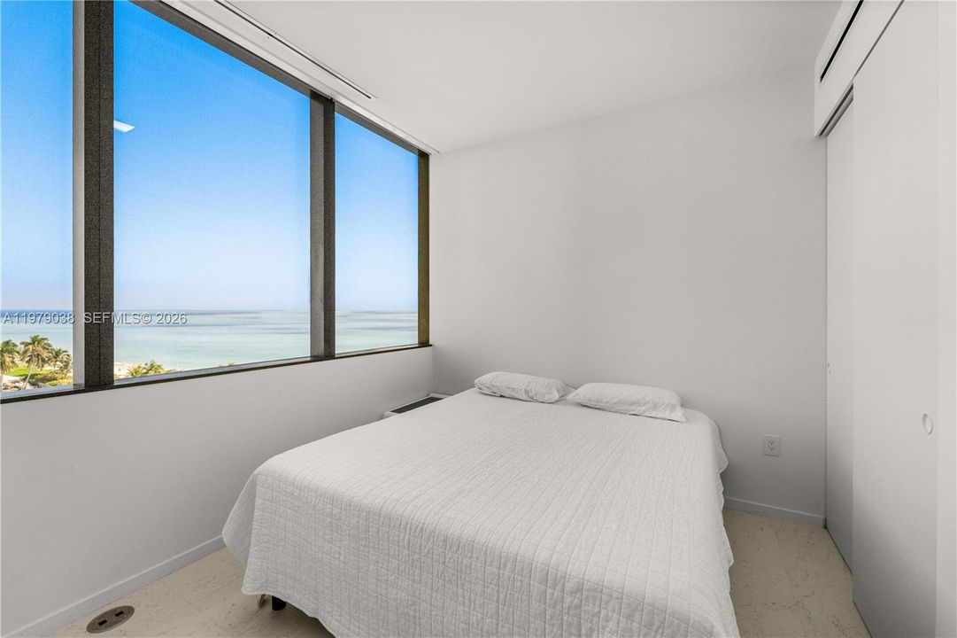 For Rent: $20,000 (3 beds, 3 baths, 2530 Square Feet)