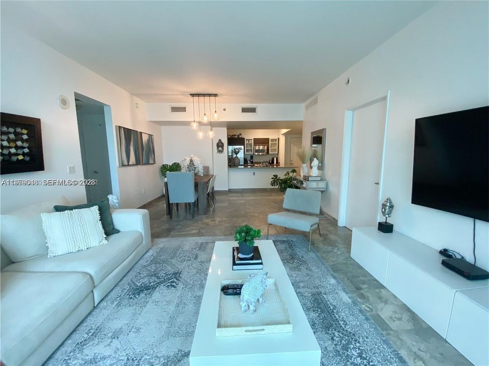 Недавно арендовано: $4,200 (2 спален, 2 ванн, 1120 Квадратных фут)