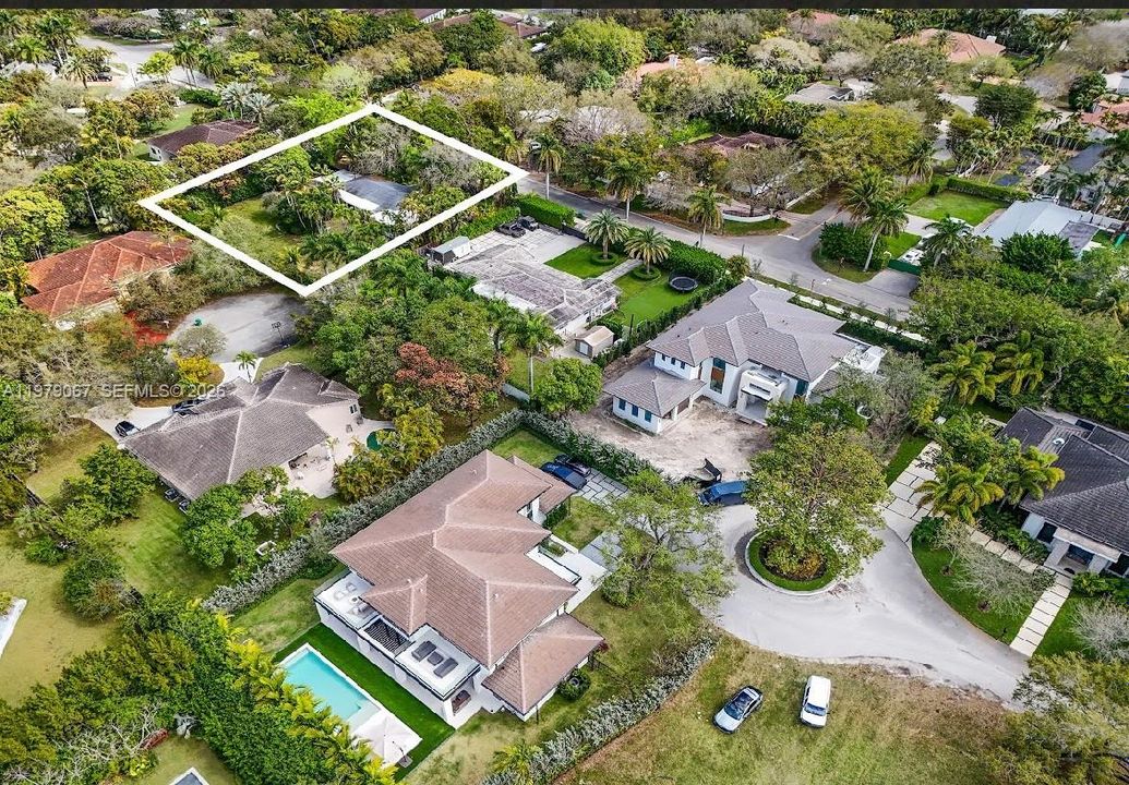 For Sale: $2,495,000 (0.47 acres)