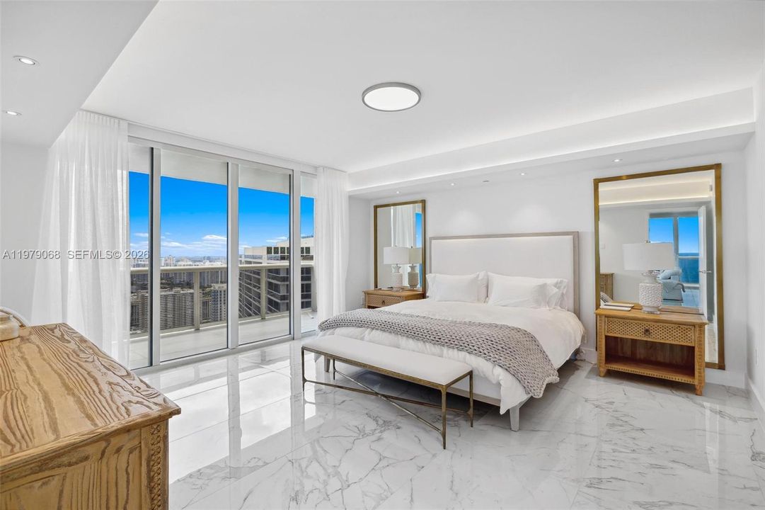 В аренду: $18,000 (2 спален, 3 ванн, 2065 Квадратных фут)