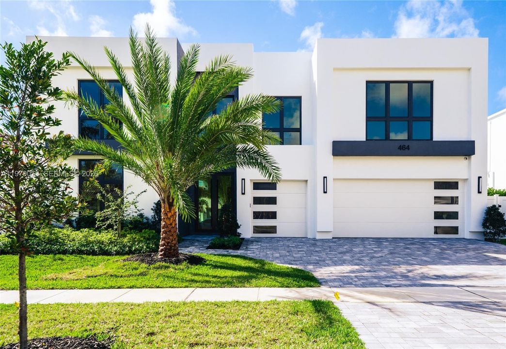 Recently Rented: $25,000 (5 beds, 5 baths, 4425 Square Feet)