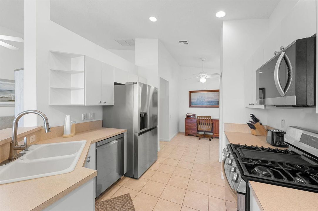 14-web-or-mls-364 Sunview Way - 14