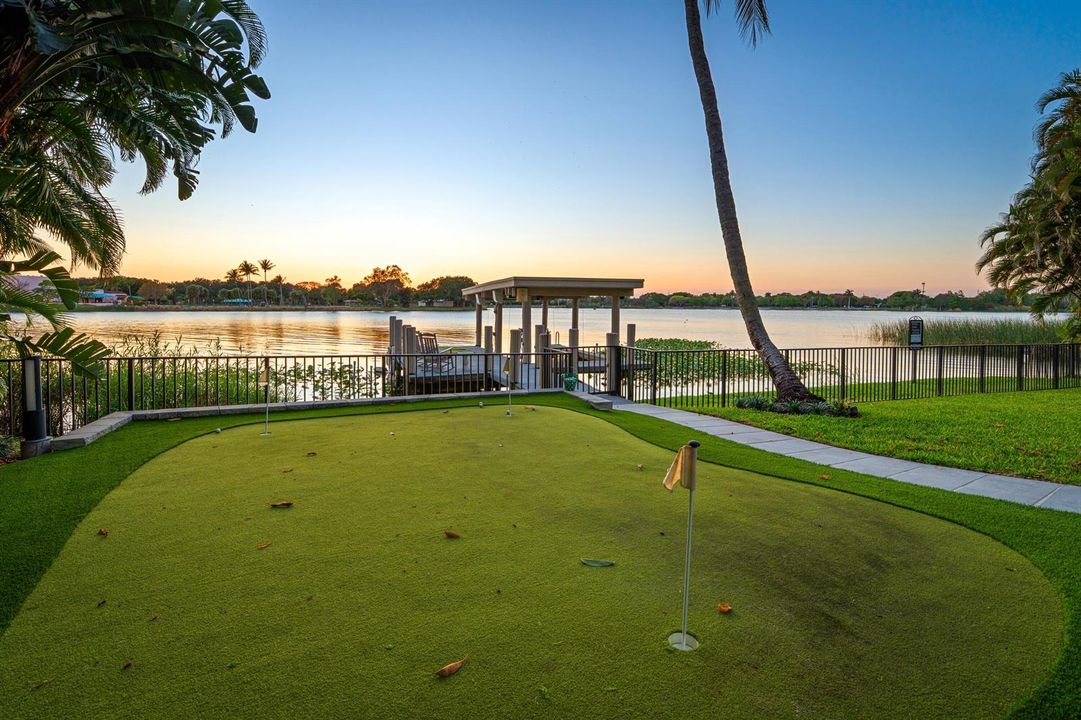 mls_MINI_GOLF_TO_VIEW_DT
