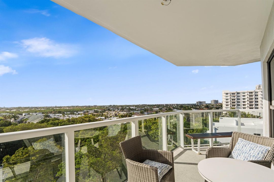 WrapAroundBalcony2