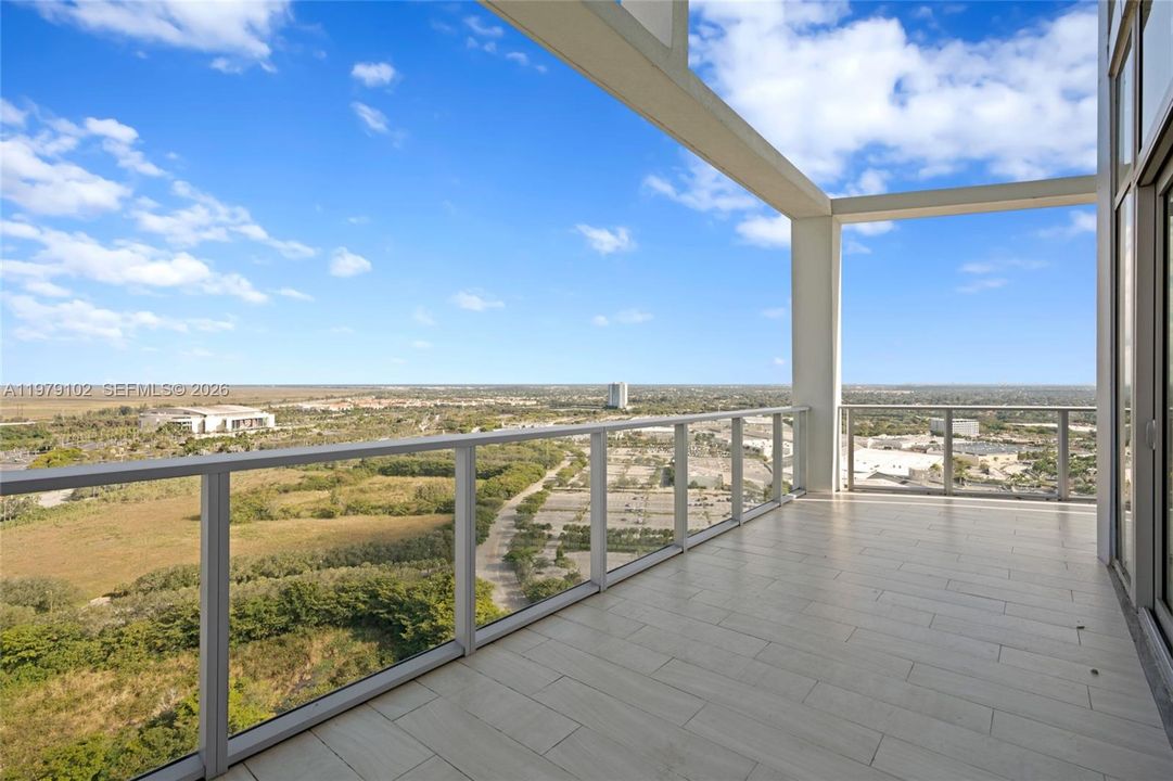 For Sale: $1,350,000 (3 beds, 3 baths, 1757 Square Feet)