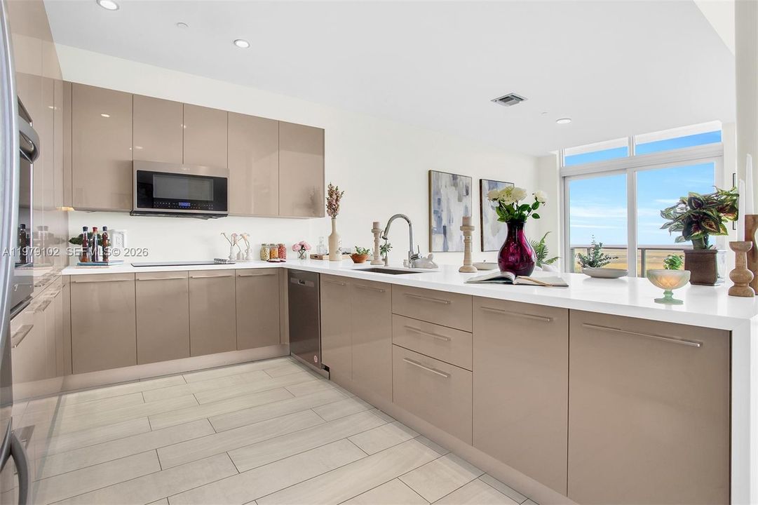 For Sale: $1,350,000 (3 beds, 3 baths, 1757 Square Feet)