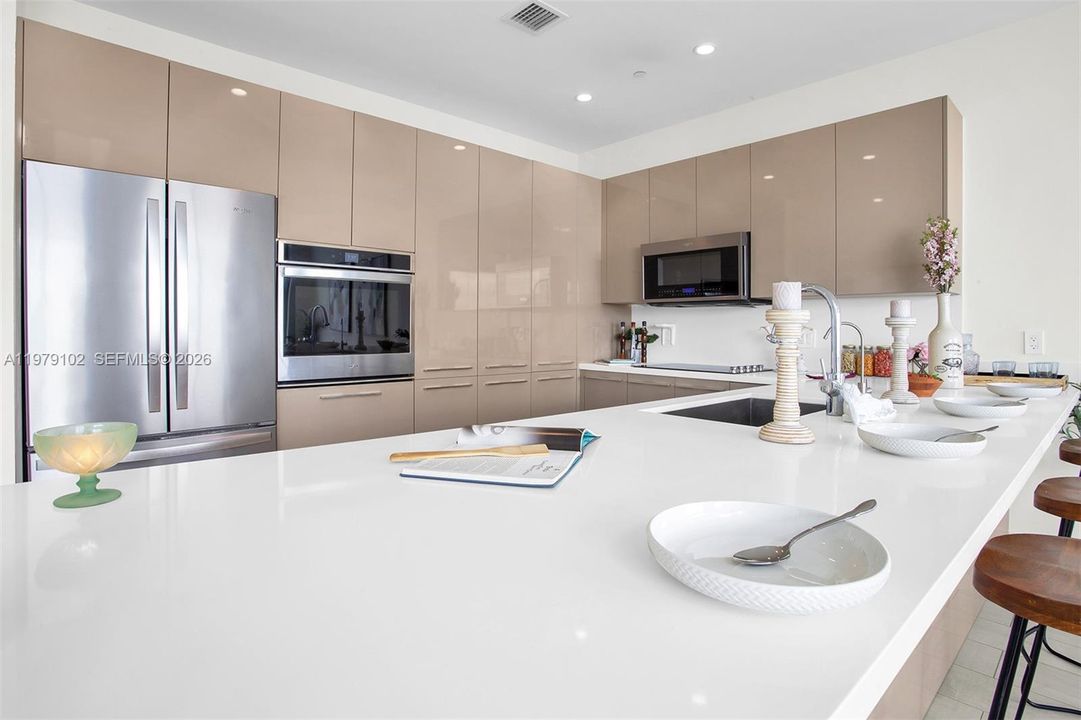 For Sale: $1,350,000 (3 beds, 3 baths, 1757 Square Feet)