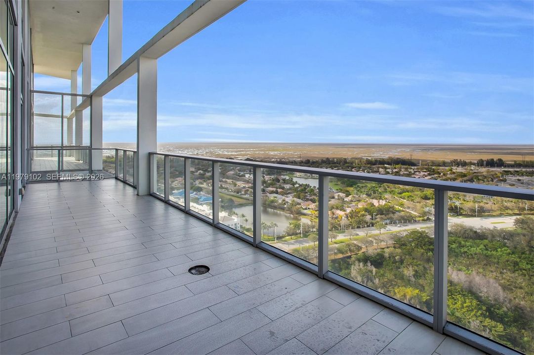 For Sale: $1,350,000 (3 beds, 3 baths, 1757 Square Feet)