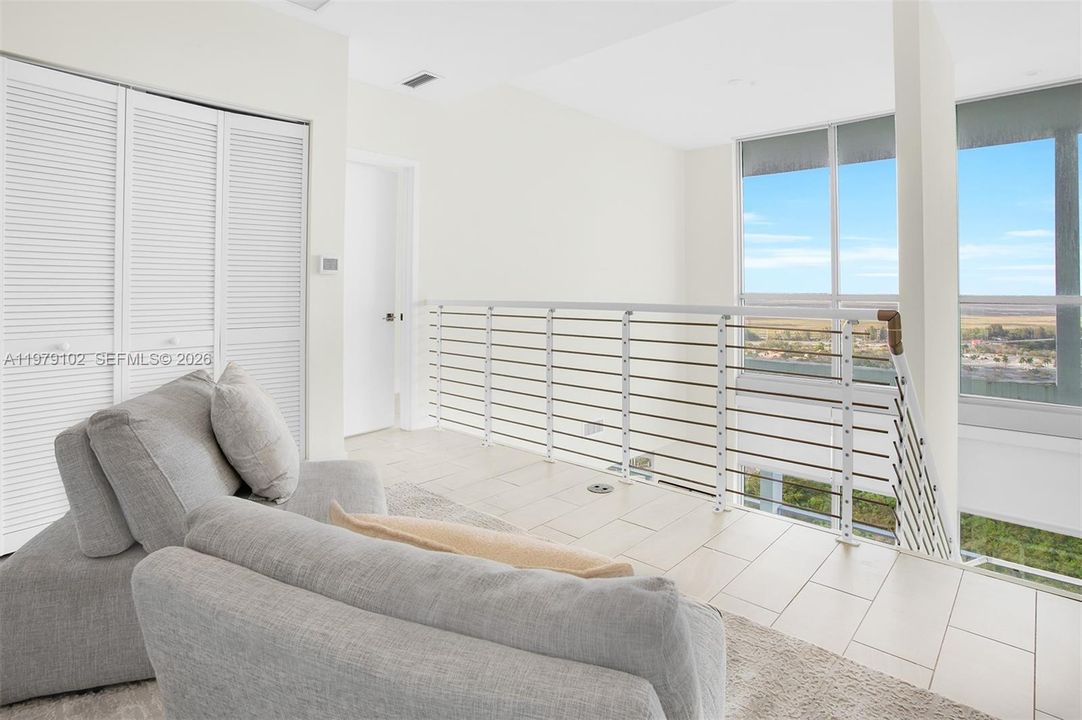 For Sale: $1,350,000 (3 beds, 3 baths, 1757 Square Feet)