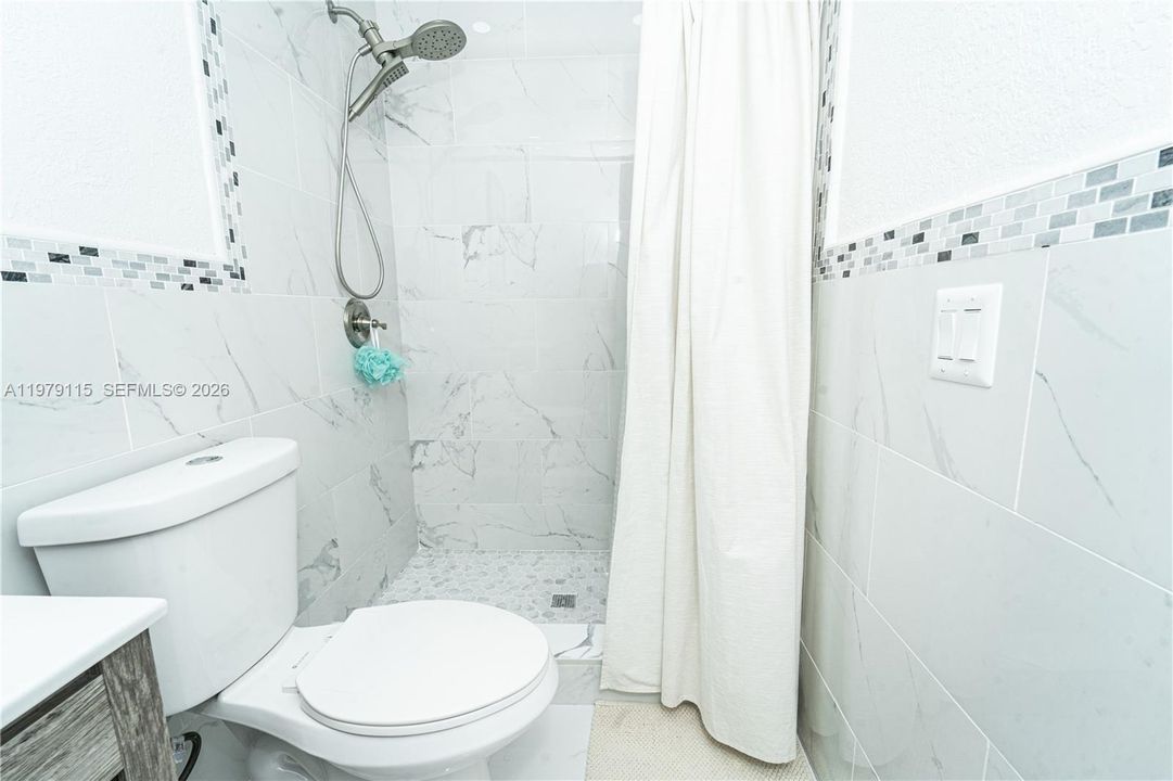 For Sale: $875,000 (4 beds, 2 baths, 1806 Square Feet)
