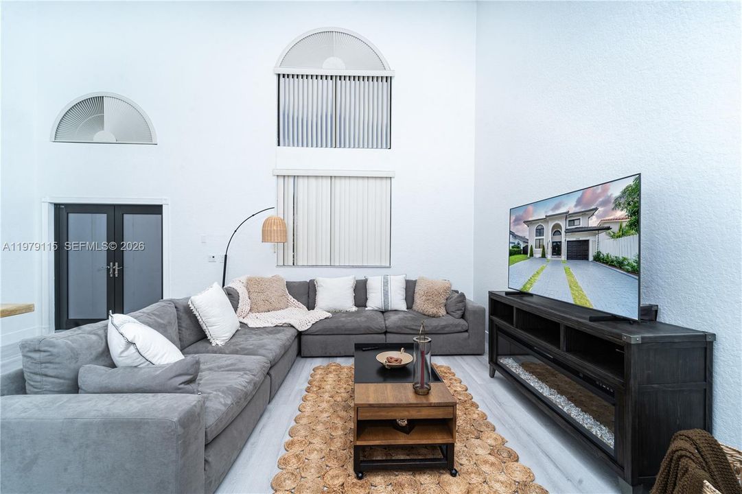 For Sale: $875,000 (4 beds, 2 baths, 1806 Square Feet)