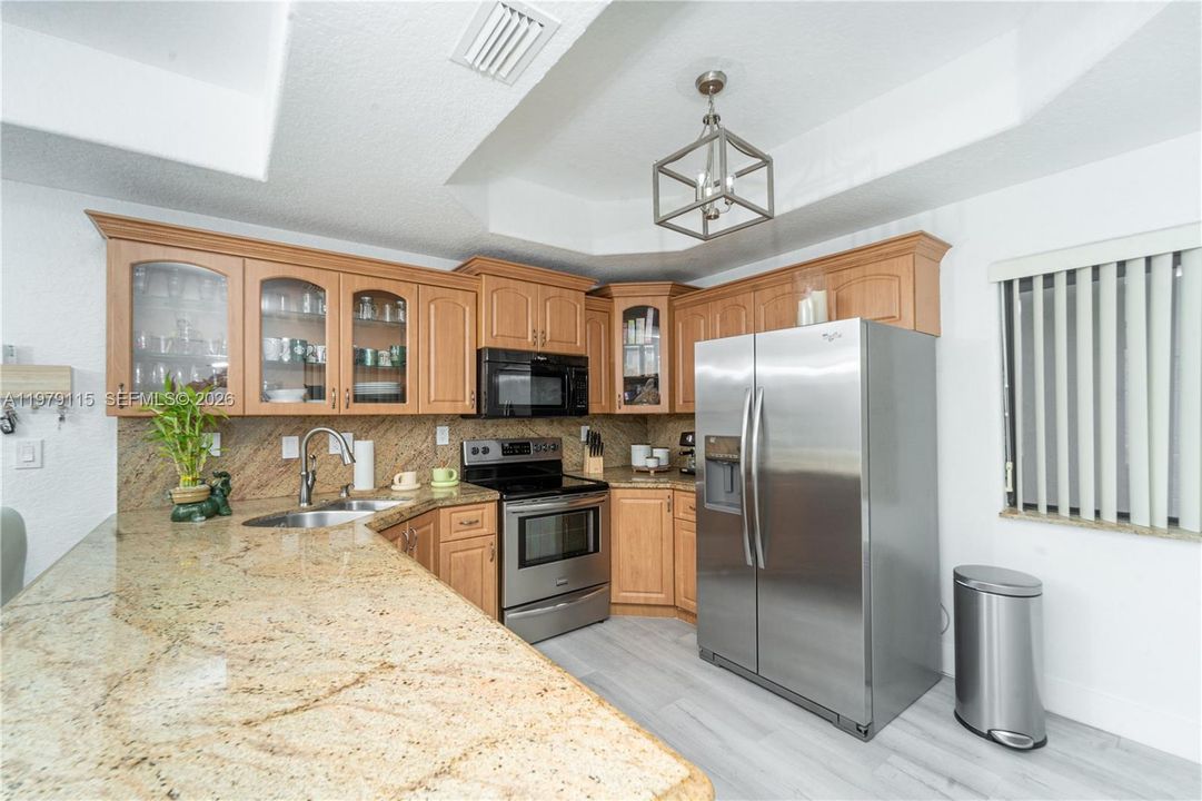 For Sale: $875,000 (4 beds, 2 baths, 1806 Square Feet)