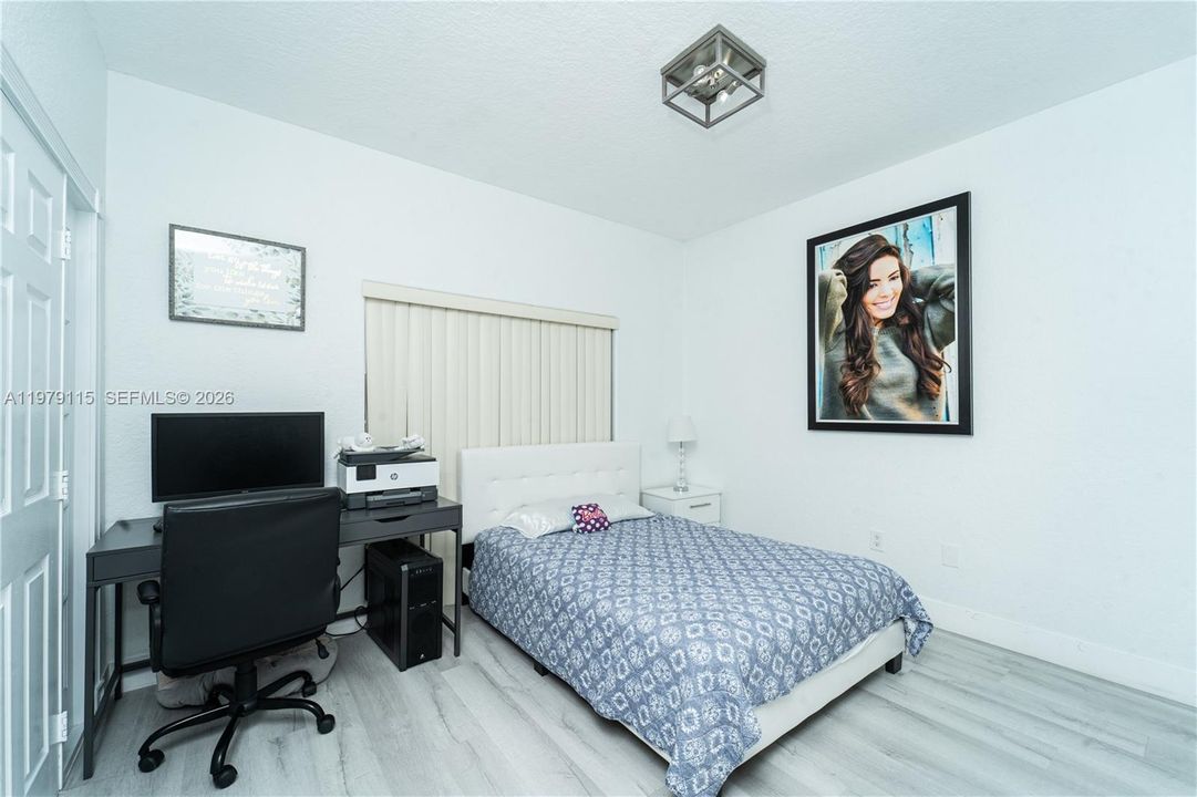 For Sale: $875,000 (4 beds, 2 baths, 1806 Square Feet)