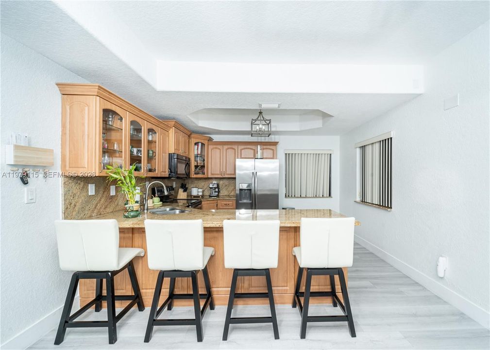 For Sale: $875,000 (4 beds, 2 baths, 1806 Square Feet)