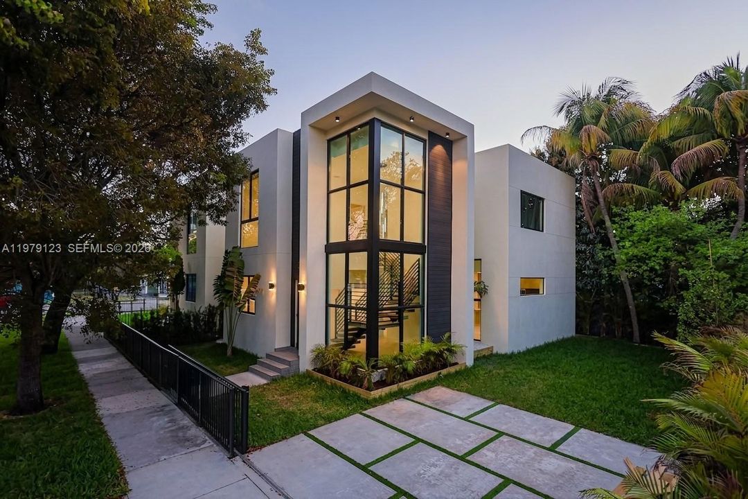 Recently Sold: $1,138,000 (4 beds, 4 baths, 0 Square Feet)