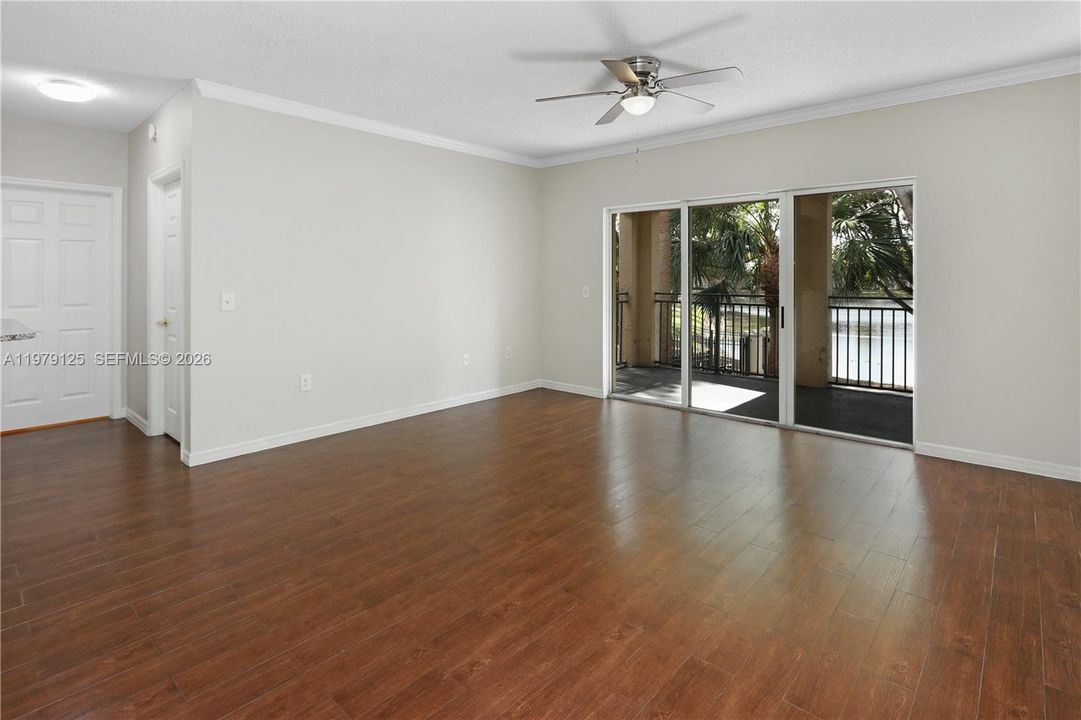 For Sale: $390,000 (3 beds, 2 baths, 1450 Square Feet)