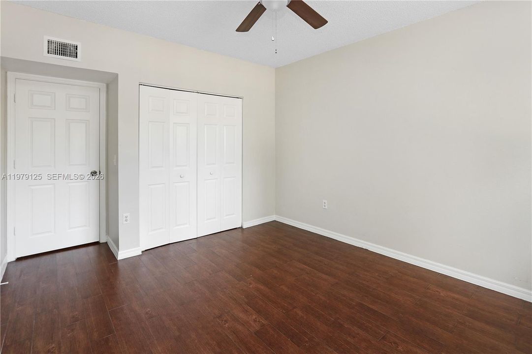 For Sale: $390,000 (3 beds, 2 baths, 1450 Square Feet)