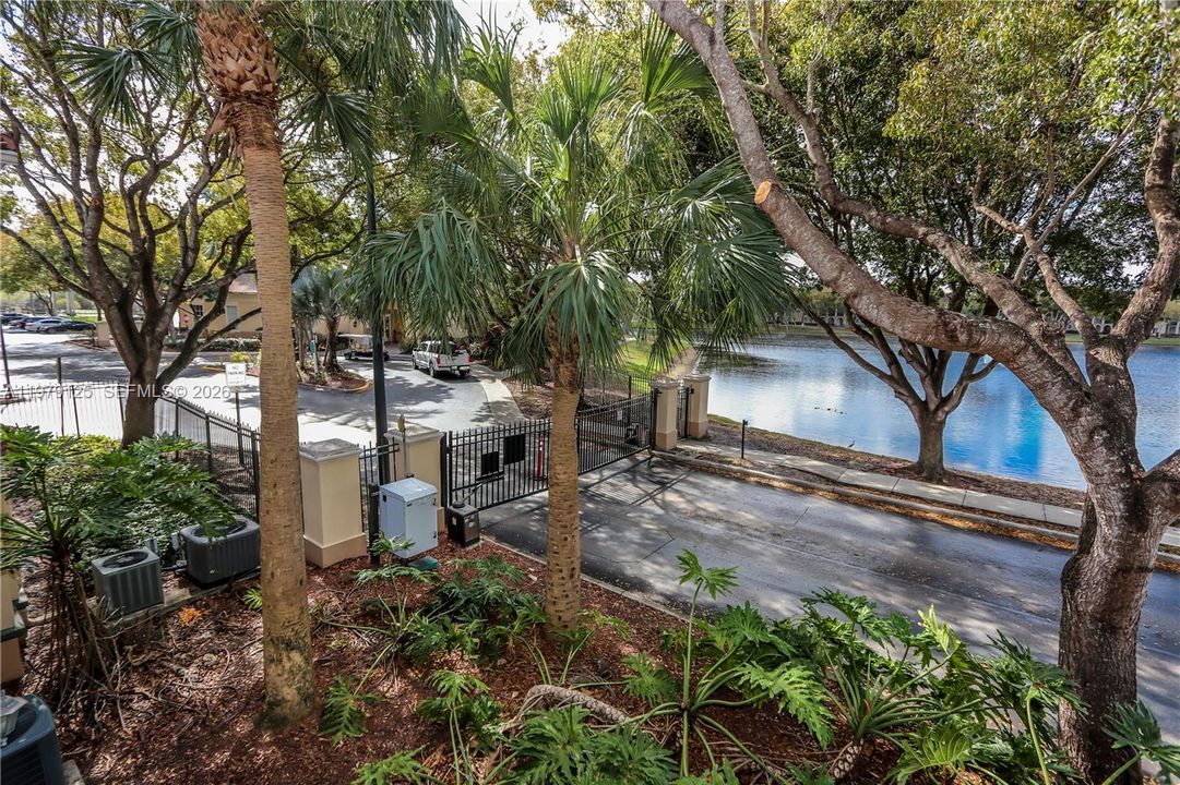 For Sale: $390,000 (3 beds, 2 baths, 1450 Square Feet)