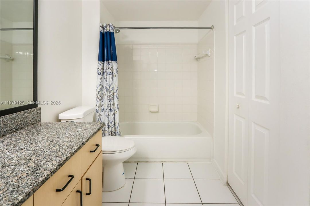 For Sale: $390,000 (3 beds, 2 baths, 1450 Square Feet)