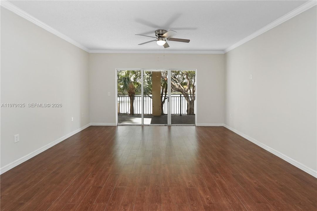 For Sale: $390,000 (3 beds, 2 baths, 1450 Square Feet)