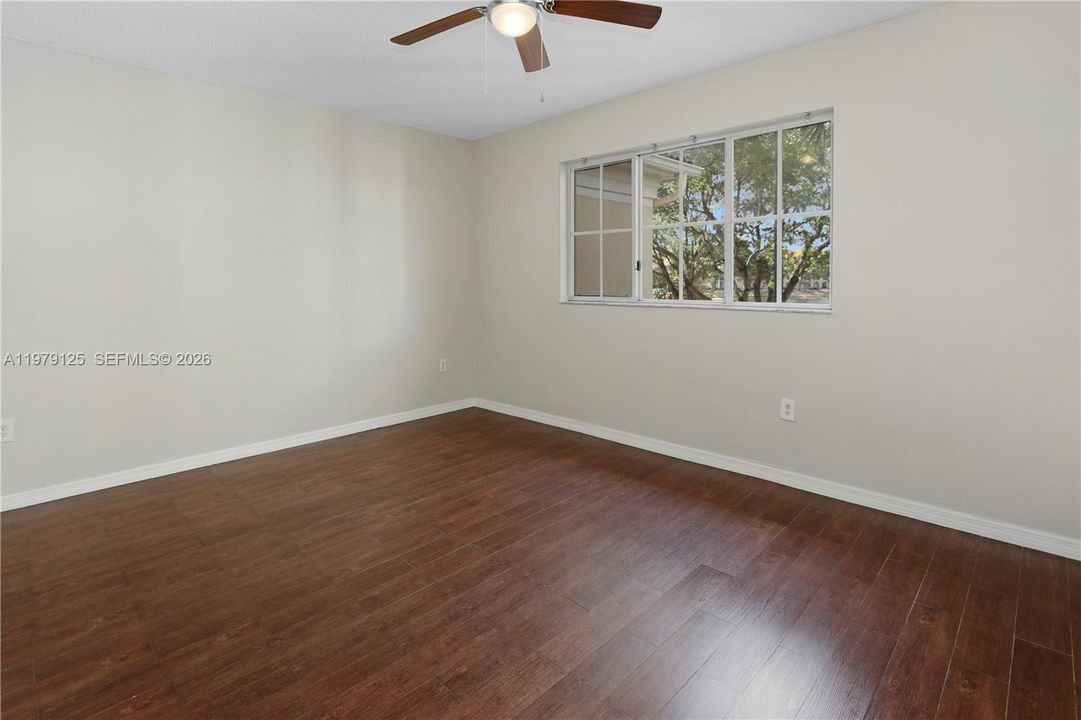 For Sale: $390,000 (3 beds, 2 baths, 1450 Square Feet)