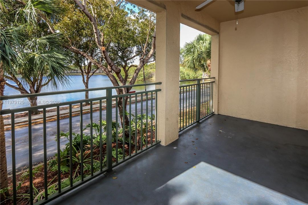 For Sale: $390,000 (3 beds, 2 baths, 1450 Square Feet)