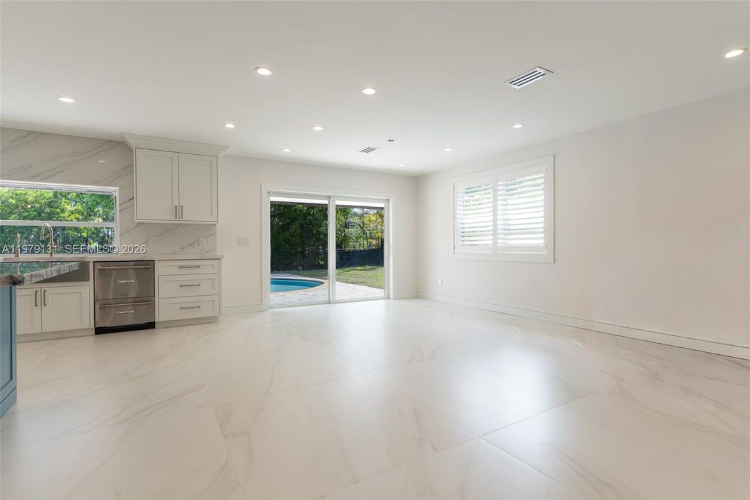 For Sale: $1,690,000 (4 beds, 3 baths, 2364 Square Feet)