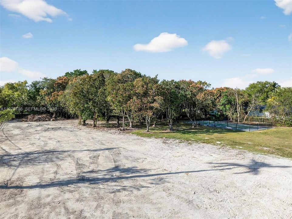 For Sale: $6,700,000 (1.44 acres)