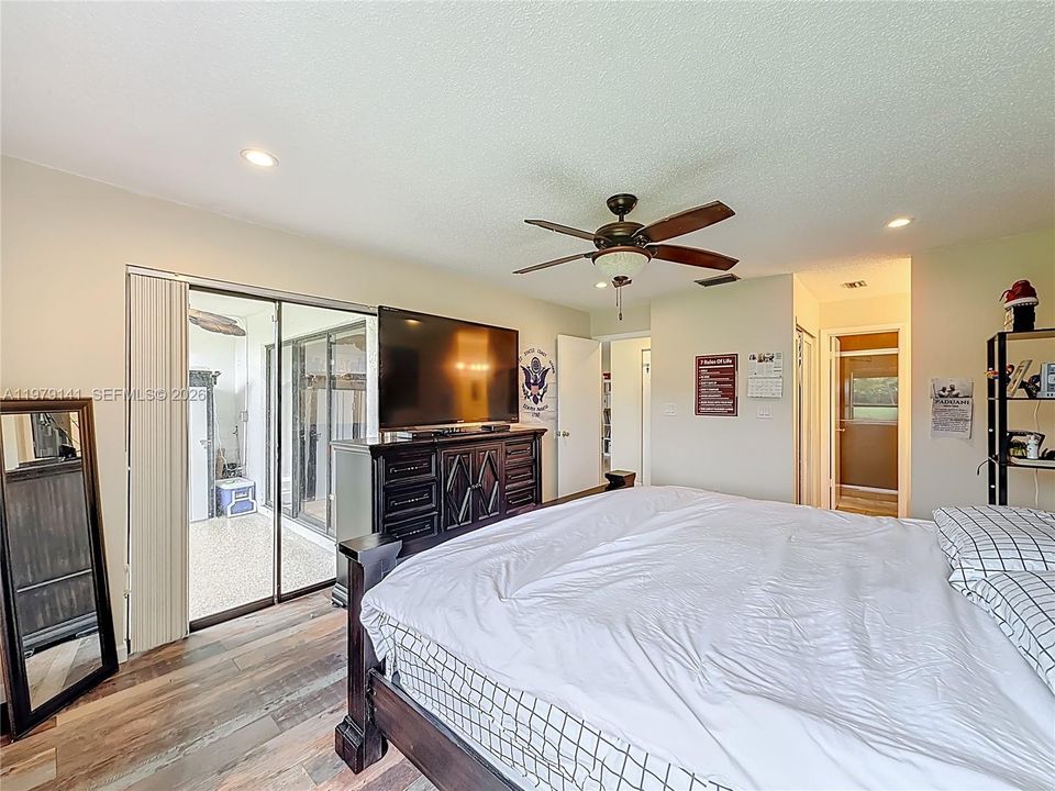 sliding doors to covered patio
