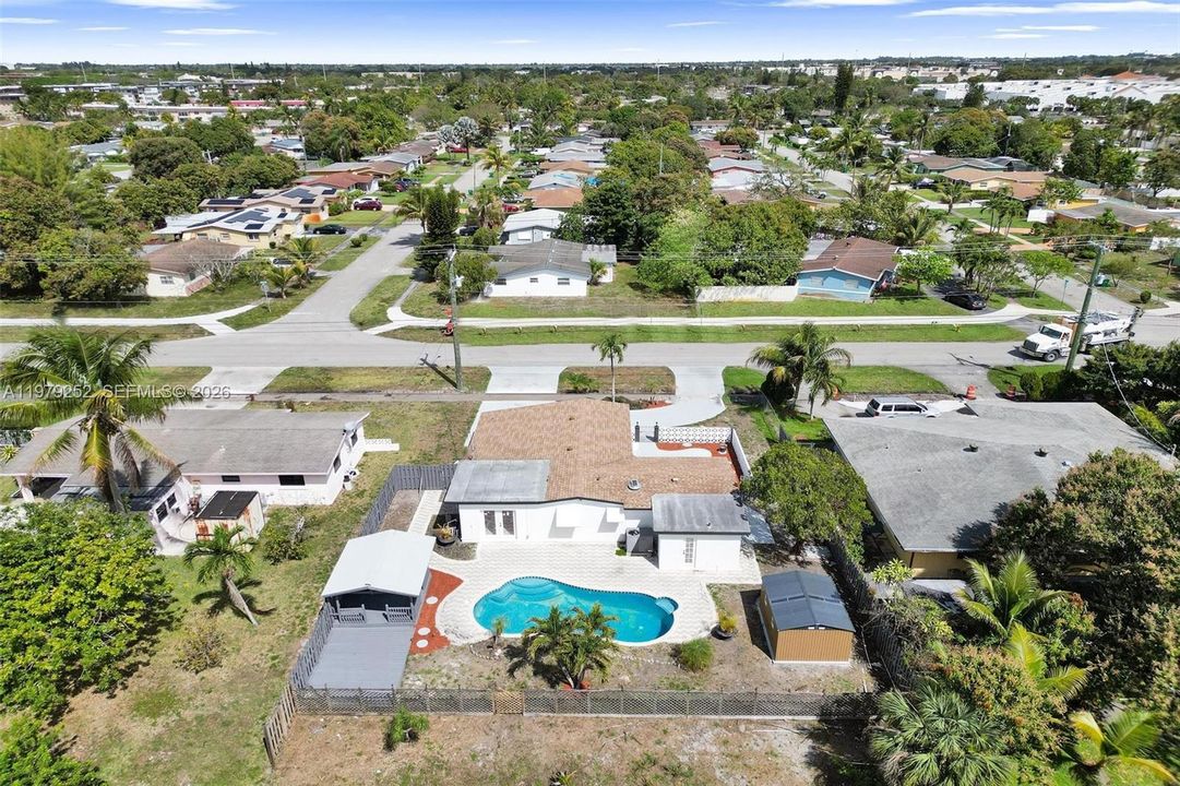 Vendido Recientemente: $389,000 (3 camas, 2 baños, 908 Pies cuadrados)