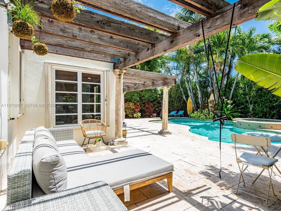 For Sale: $1,500,000 (3 beds, 2 baths, 1447 Square Feet)